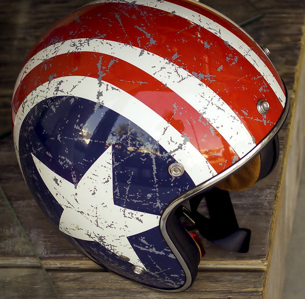 星光闪耀的头盔图片下载