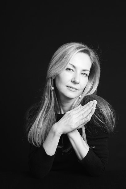 近距离的肖像美丽的女人图片下载