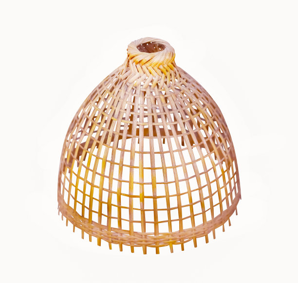 空木编织鸡笼工具图案孤立在白色背景上，手工制作图片下载