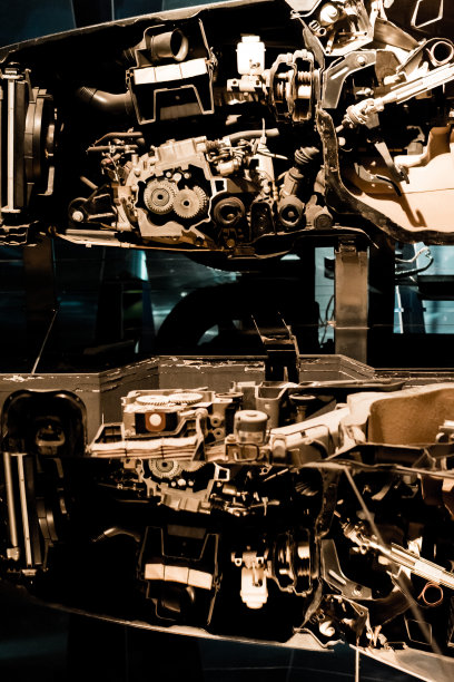 工业上发动机的零配件图片下载