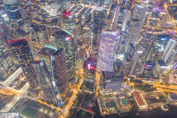 鸟瞰图新加坡天际线和滨海湾全景，码头是新加坡的经济中心，这里有所有主要的银行和保险建筑。图片下载