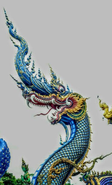 纪念性的现代佛教寺庙，以其鲜艳的蓝色色彩和精致的雕刻而闻名。图片下载