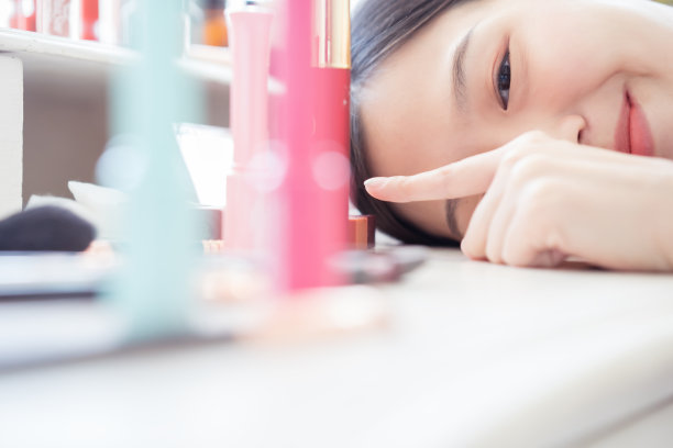 女性化妆美容图片下载