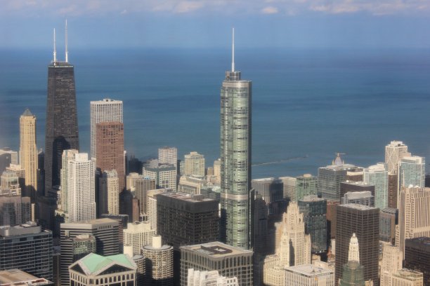 芝加哥市中心和密歇根湖图片下载