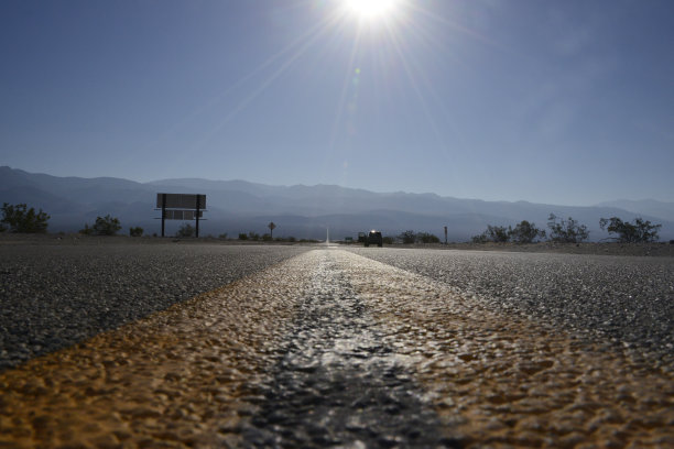 进入死亡谷图片下载