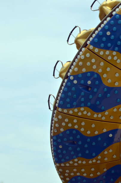 娱乐公园轮滑图片下载