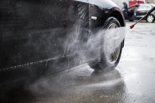 洗一辆车图片下载