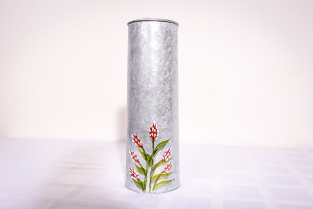 锡设计师花瓶图片下载