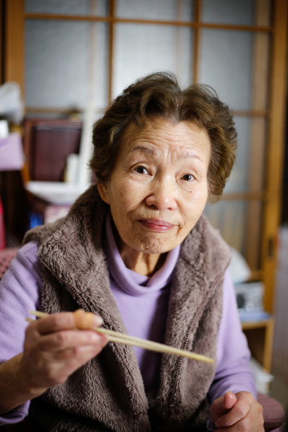 日本女性高管图片下载