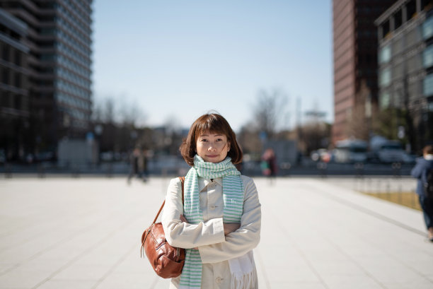 自信的女商人图片下载