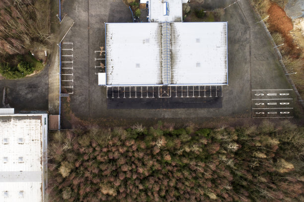 废弃的工业建筑图片下载