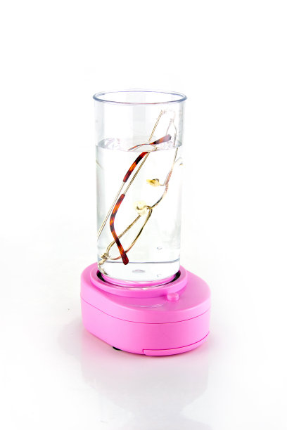 超声波清洁眼镜图片下载