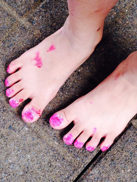 乱画脚趾图片下载