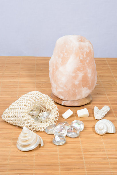 喜马拉雅盐灯，一种禅的氛围图片下载