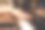 最喜欢的古典音乐…近距离观看温柔的女性的手在钢琴上弹奏旋律，而上钢琴课图片下载