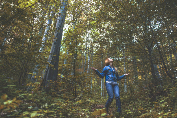 享受在大自然中图片下载