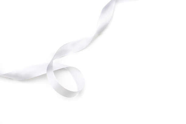 白色缎带孤立在白色背景上图片下载