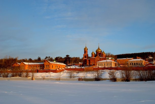 图里亚蒂复活修道院全景图图片下载
