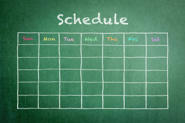 课程表用绿色黑板标出图片下载