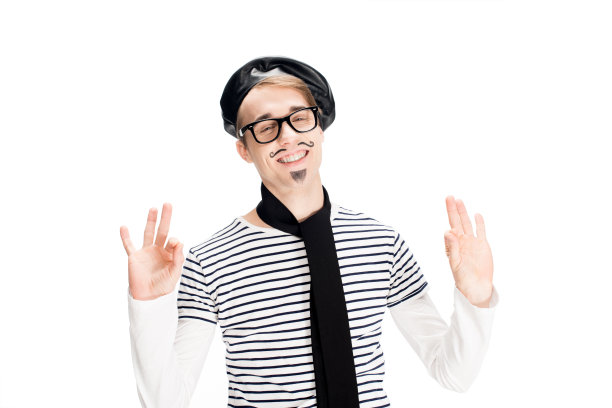 快乐的男人，留着胡子，微笑着孤立的白色图片下载