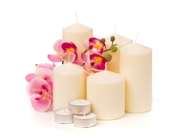 Spa静物，香薰蜡烛，兰花花和毛巾。——图片图片下载