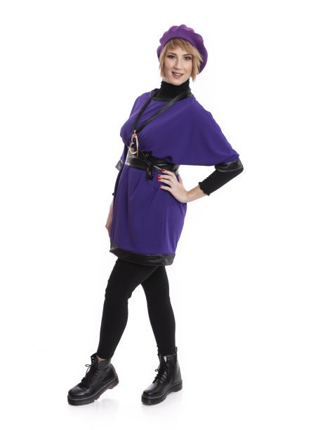 像个戴着贝雷帽的法国女孩图片下载