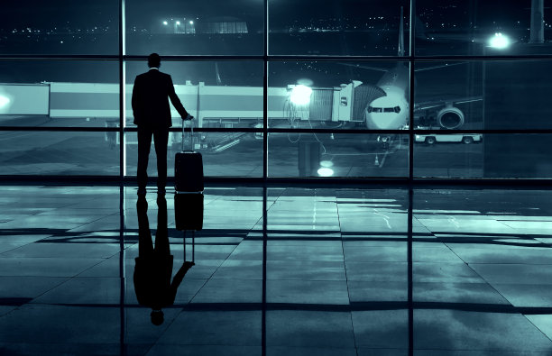 机场的商人图片下载