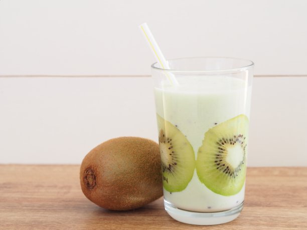 猕猴桃酸奶冰沙图片下载
