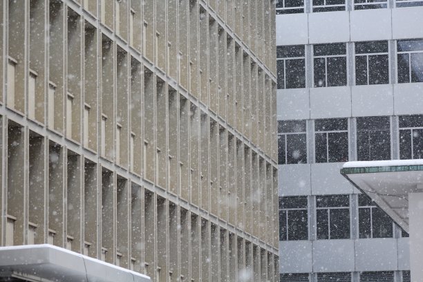 冬天的厂房图片下载