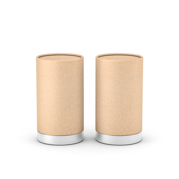 两个牛皮纸罐头包装与金属盖图片下载