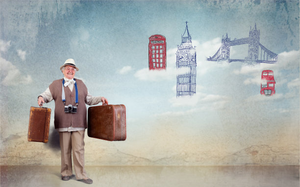 在英国旅行的笑嘻嘻的老女人图片下载