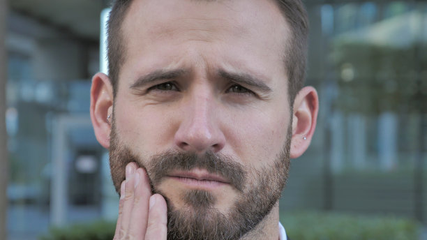 牙痛，胡子商人，牙齿感染图片下载