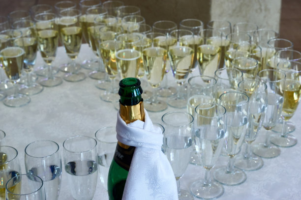 一杯香槟图片下载