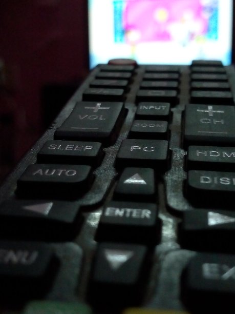 电视遥控器概念图片下载