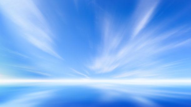 美丽的蓝天和海洋上的云自然背景。图片下载