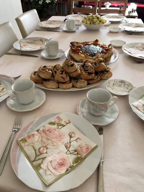 在我家开茶话会图片下载