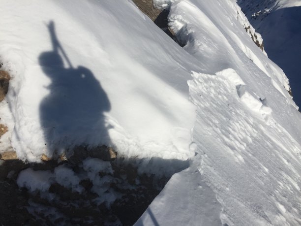 滑雪登山图片下载