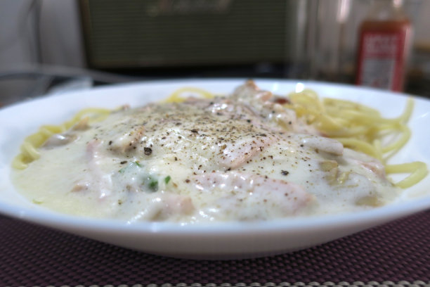 意大利面条白酱干酪意面图片下载