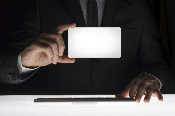 商人出示空白卡片图片下载
