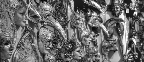 奇怪的面具图片下载