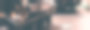 旧机车的一部分轮子在轨道上。图片下载