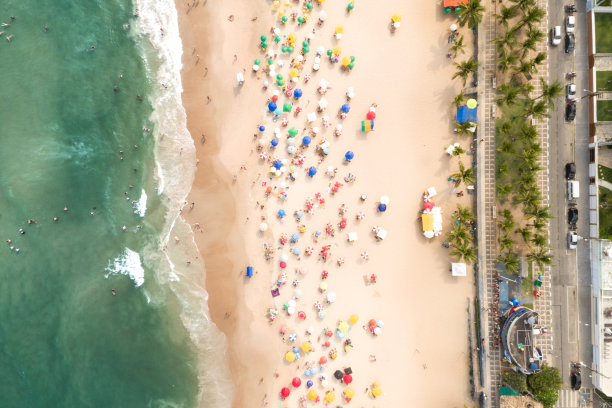 巴西圣保罗瓜鲁哈海滩鸟瞰图图片下载