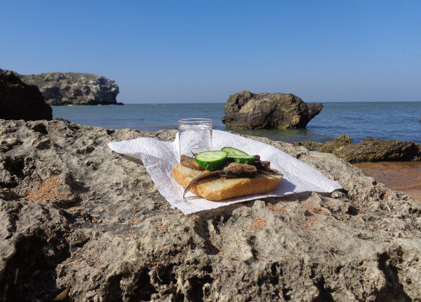 小黄瓜面包三明治。图片下载