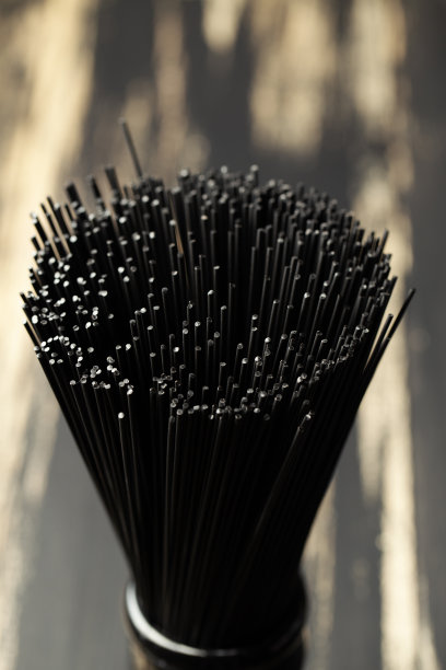 黑色生意大利面图片下载