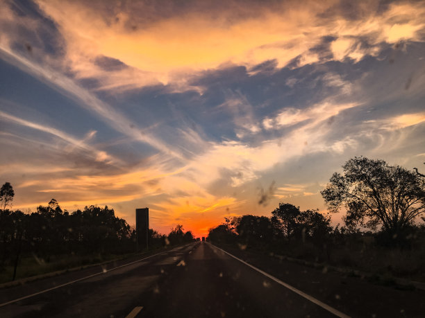 在路上图片下载