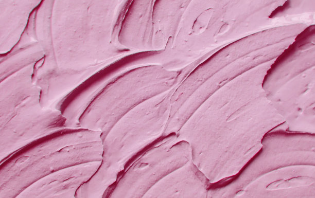 用死海的矿物质制成的泥面膜。图片下载