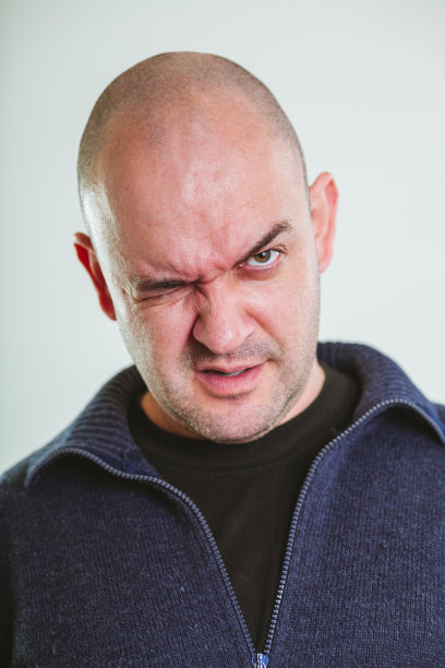 令人大跌眼镜图片下载