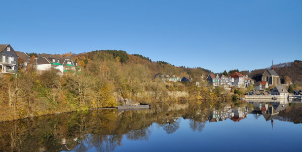 Beyenburger Stausee Wupper水库，伍珀塔尔，德国图片下载