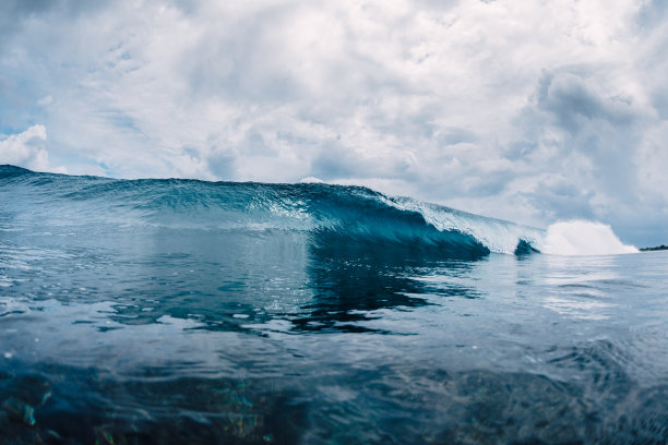 海浪图片素材ID：331590204