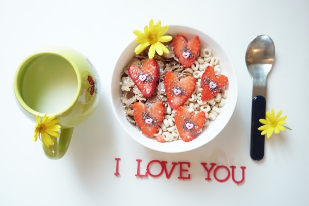 健康早餐-二月的爱情飞蛾图片下载